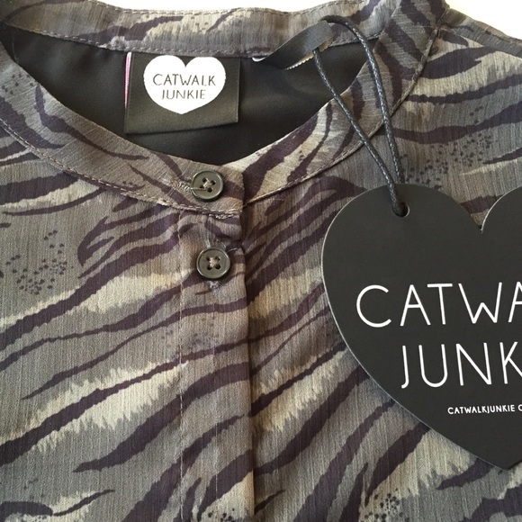 ☀️HOST PICK☀️ CATWALK JUNKIE JUNGLE TIGER DRESS - Picture 14 of 16